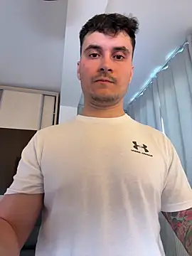 Snapshot of MatMalonne chatting on April 1, 2026, 2:03 pm MatMalonne online show from April 1, 2026, 2:03 pm