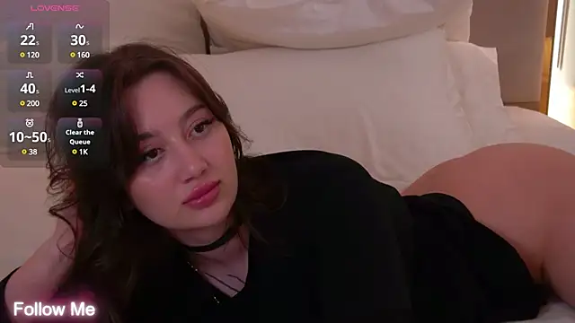 Snapshot of MaryReel chatting on January 5, 2025, 3:23 pm MaryReel online show from January 5, 2025, 3:23 pm