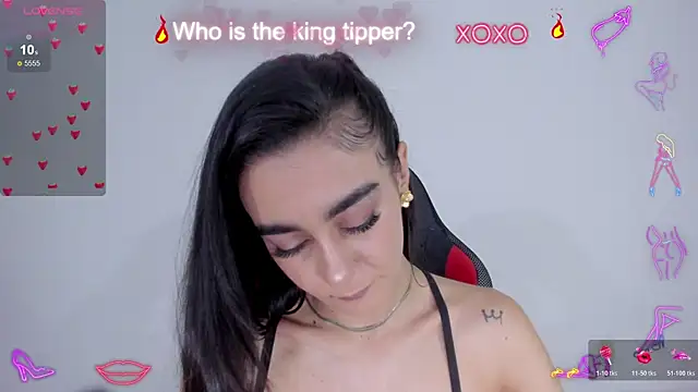 serafelle online show from November 28, 2025, 10:12 pm