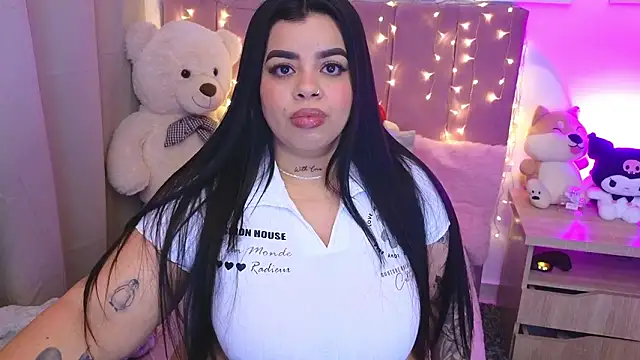 MiahJoness online show from February 18, 2026, 2:07 am