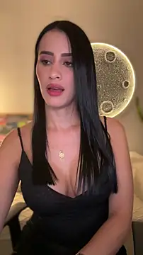 SarahhSmitth1 online show from April 24, 2026, 12:02 am