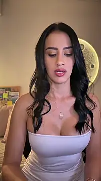 SarahhSmitth1 online show from May 22, 2026, 9:31 pm