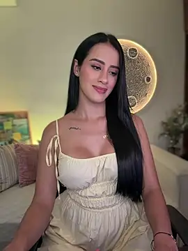 Snapshot of SarahhSmitth1 chatting on July 6, 2026, 11:07 pm SarahhSmitth1 online show from July 6, 2026, 11:07 pm