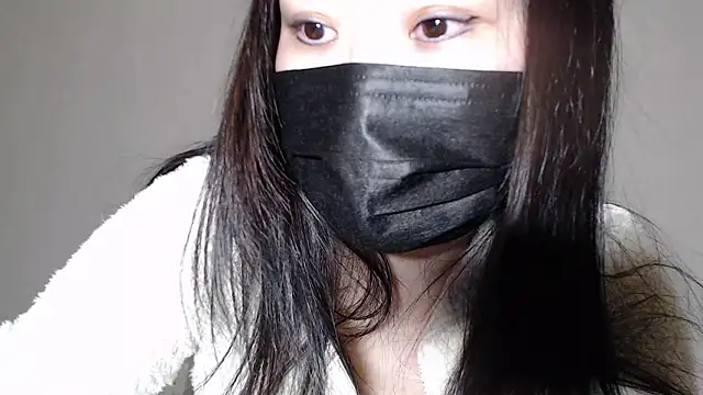 Snapshot of Hika-Channel chatting on December 22, 2025, 11:24 pm Hika-Channel online show from December 22, 2025, 11:24 pm