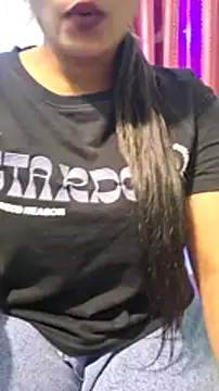 Snapshot of N-Natasha chatting on December 26, 2024, 1:32 pm N-Natasha online show from December 26, 2024, 1:32 pm