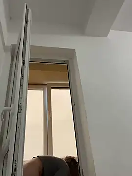 Snapshot of Daisyforyou chatting on December 4, 2024, 11:52 am Daisyforyou online show from December 4, 2024, 11:52 am