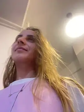 Snapshot of Daisyforyou chatting on January 3, 2025, 5:31 pm Daisyforyou online show from January 3, 2025, 5:31 pm