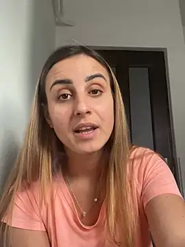 Snapshot of Daisyforyou chatting on January 15, 2025, 2:13 pm Daisyforyou online show from January 15, 2025, 2:13 pm