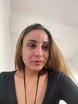 Snapshot of Daisyforyou chatting on February 6, 2025, 9:00 am Daisyforyou online show from February 6, 2025, 9:00 am