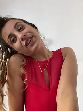 Snapshot of Daisyforyou chatting on February 14, 2025, 9:03 am Daisyforyou online show from February 14, 2025, 9:03 am