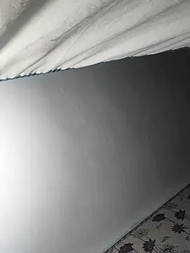 SweetLeila40 online show from February 16, 2025, 10:32 pm