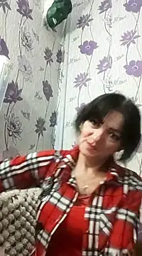 SweetLeila40 online show from February 19, 2025, 12:35 am