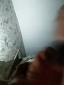 Snapshot of SweetLeila40 chatting on January 15, 2026, 6:33 pm SweetLeila40 online show from January 15, 2026, 6:33 pm