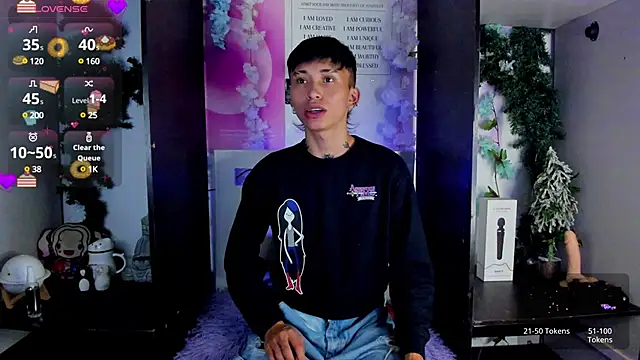 Snapshot of juniior_2311_ chatting on February 6, 2025, 9:38 pm juniior 2311  online show from February 6, 2025, 9:38 pm