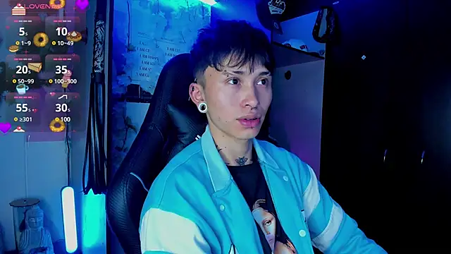 Snapshot of juniior_2311_ chatting on March 17, 2025, 8:51 pm juniior 2311  online show from March 17, 2025, 8:51 pm