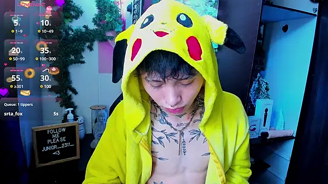 Snapshot of juniior_2311_ chatting on March 20, 2025, 12:00 pm juniior 2311  online show from March 20, 2025, 12:00 pm