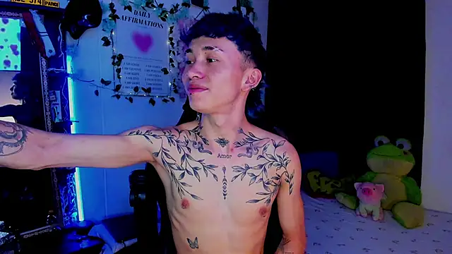 Snapshot of juniior_2311_ chatting on September 9, 2025, 4:23 am juniior 2311  online show from September 9, 2025, 4:23 am