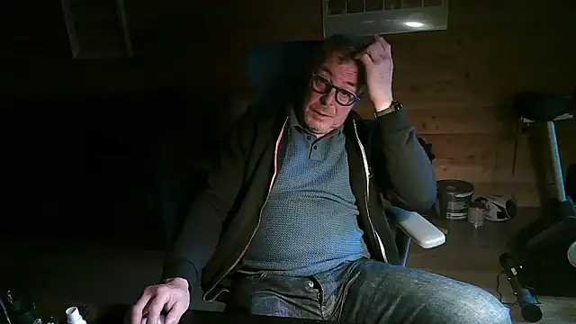 Snapshot of lelohop chatting on November 17, 2025, 11:38 am lelohop online show from November 17, 2025, 11:38 am