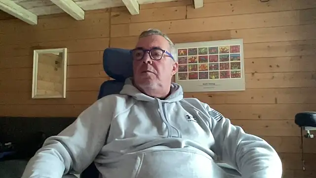 Snapshot of lelohop chatting on November 23, 2025, 10:48 am lelohop online show from November 23, 2025, 10:48 am