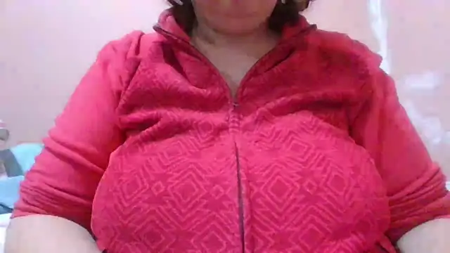 Snapshot of maria38xxx chatting on January 15, 2025, 1:23 am maria38xxx online show from January 15, 2025, 1:23 am