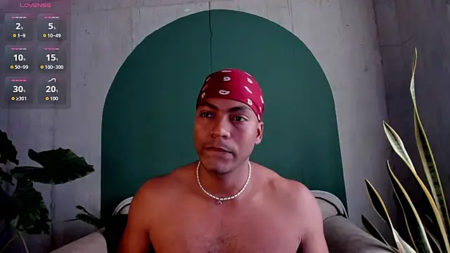 Snapshot of noah_jones__ chatting on November 22, 2025, 2:49 pm noah jones online show from November 22, 2025, 2:49 pm