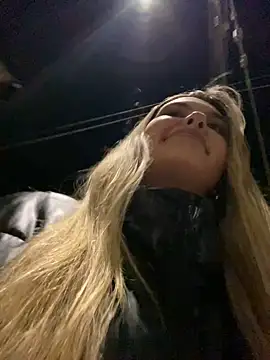 Snapshot of Odett_ chatting on January 31, 2025, 2:37 am Odett online show from January 31, 2025, 2:37 am