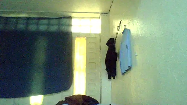 CELEna098rs707 online show from April 15, 2026, 6:15 pm