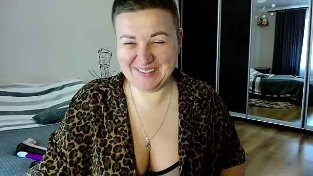 Snapshot of Annet1912 chatting on September 11, 2025, 7:52 am Annet1912 online show from September 11, 2025, 7:52 am