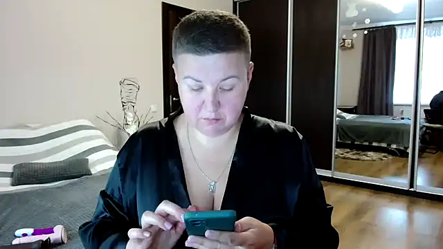 Snapshot of Annet1912 chatting on October 27, 2025, 8:40 am Annet1912 online show from October 27, 2025, 8:40 am