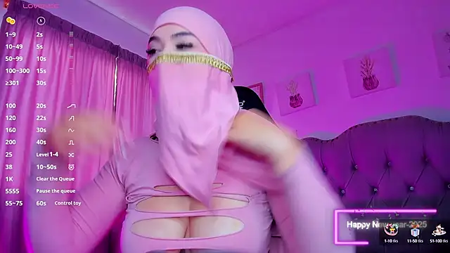 Snapshot of Tahiraa_ chatting on January 21, 2025, 1:11 pm Tahiraa online show from January 21, 2025, 1:11 pm
