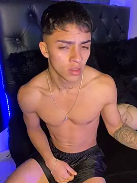 James1lee  online show from January 15, 2025, 3:43 am