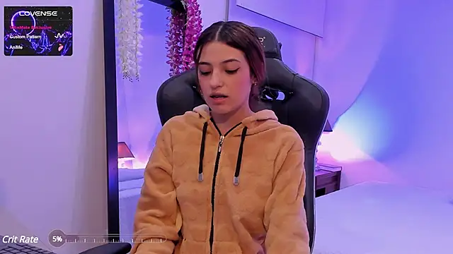 sofiarouge online show from February 3, 2025, 10:54 pm