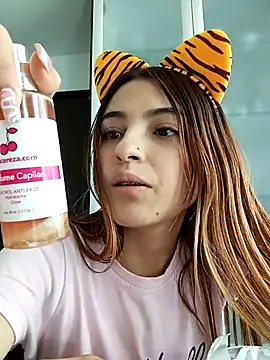 sofiarouge online show from March 8, 2025, 7:42 pm