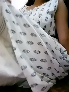 Snapshot of Arohi_is_Live chatting on December 14, 2024, 10:13 am Arohi is Live online show from December 14, 2024, 10:13 am