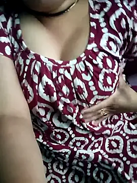 Snapshot of Arohi_is_Live chatting on December 5, 2025, 8:56 am Arohi is Live online show from December 5, 2025, 8:56 am