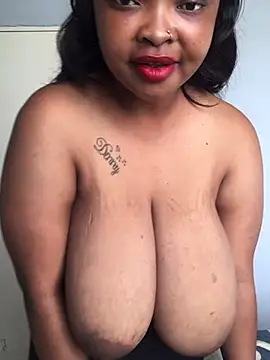 Snapshot of pinky_promicee chatting on March 8, 2025, 5:17 am pinky promicee online show from March 8, 2025, 5:17 am