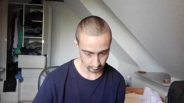 Snapshot of Stephanien chatting on September 28, 2025, 9:14 am Stephanien online show from September 28, 2025, 9:14 am