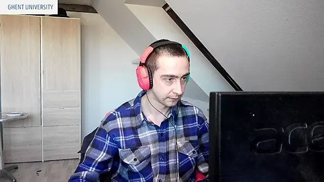 Snapshot of Stephanien chatting on February 19, 2026, 1:29 pm Stephanien online show from February 19, 2026, 1:29 pm