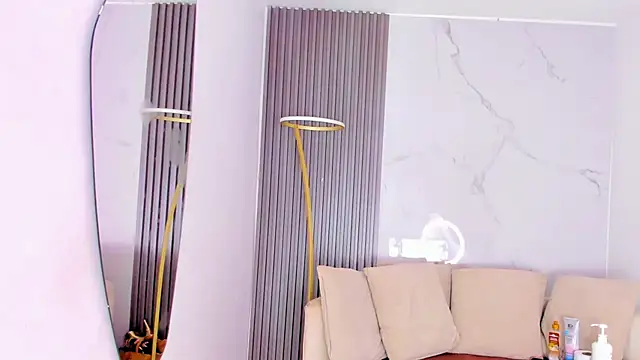 Snapshot of ebonydreams01 chatting on December 15, 2025, 12:09 pm ebonydreams01 online show from December 15, 2025, 12:09 pm