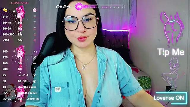 Snapshot of _curvy_latina chatting on January 10, 2025, 11:33 am curvy latina online show from January 10, 2025, 11:33 am