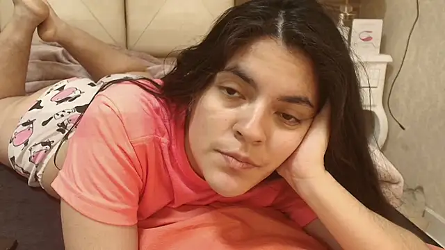 sofiaclauss online show from October 28, 2025, 8:55 pm