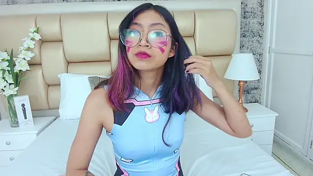 Snapshot of Yommi_Winx chatting on December 23, 2024, 7:52 pm Yommi Winx online show from December 23, 2024, 7:52 pm