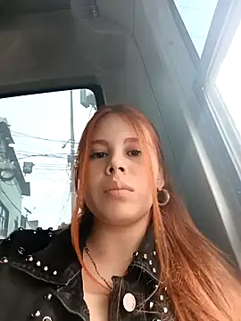 aurora sky11 online show from January 5, 2025, 9:14 pm