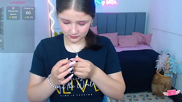 Krysstal tay online show from February 1, 2025, 12:16 pm