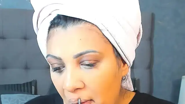 AmyCubes online show from September 27, 2025, 4:50 am