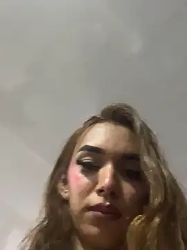 Snapshot of Nikol_Rang__ chatting on February 9, 2025, 7:27 am Nikol Rang online show from February 9, 2025, 7:27 am