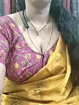 Snapshot of bhuvana555 chatting on November 18, 2025, 5:12 am bhuvana555 online show from November 18, 2025, 5:12 am