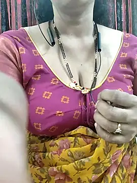 Snapshot of bhuvana555 chatting on November 26, 2025, 5:19 am bhuvana555 online show from November 26, 2025, 5:19 am