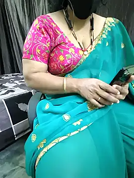 Snapshot of bhuvana555 chatting on February 8, 2026, 5:38 pm bhuvana555 online show from February 8, 2026, 5:38 pm