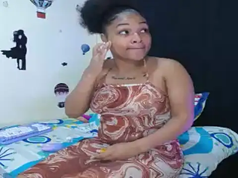 Snapshot of katty_ebonny chatting on December 4, 2024, 12:52 am katty ebonny online show from December 4, 2024, 12:52 am